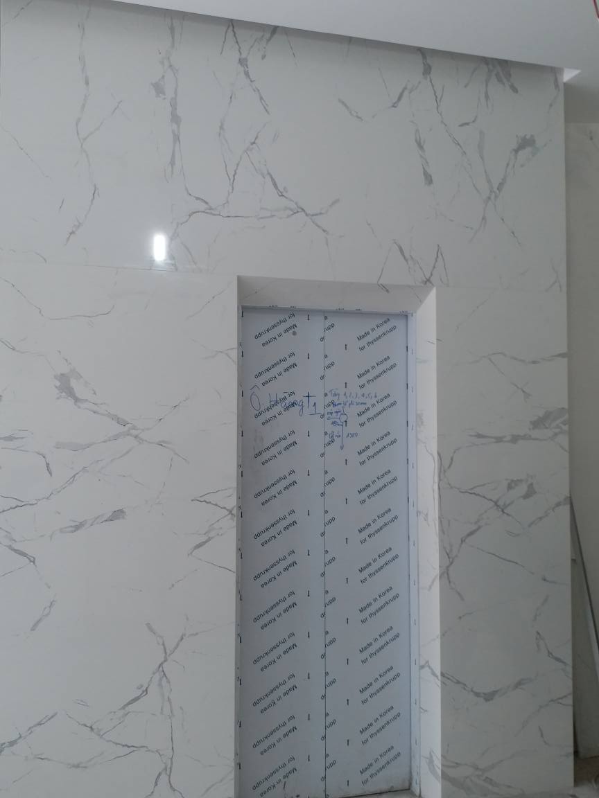 Đá thang máy màu trắng vân