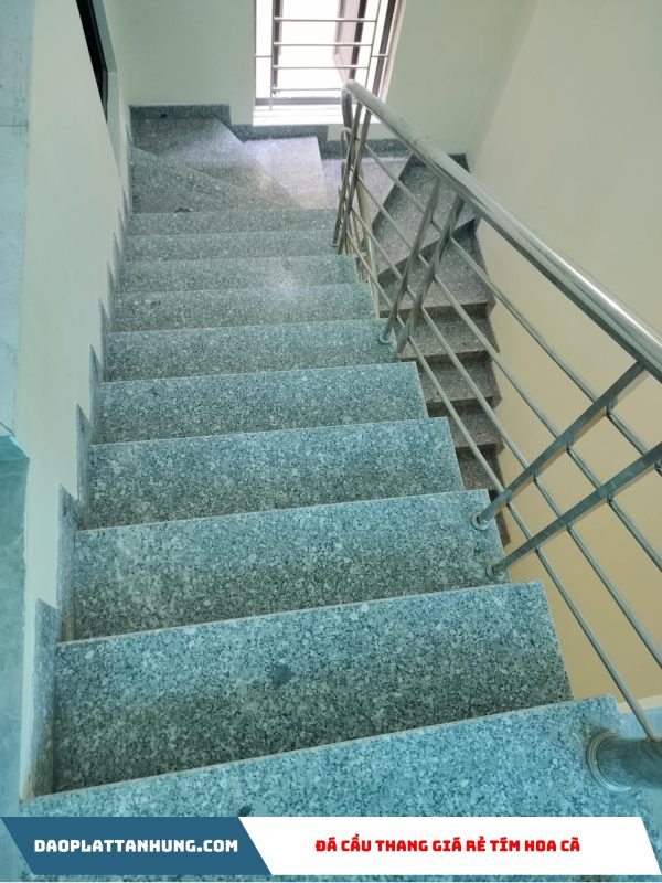 Đá cầu thang giá rẻ tím hoa cà